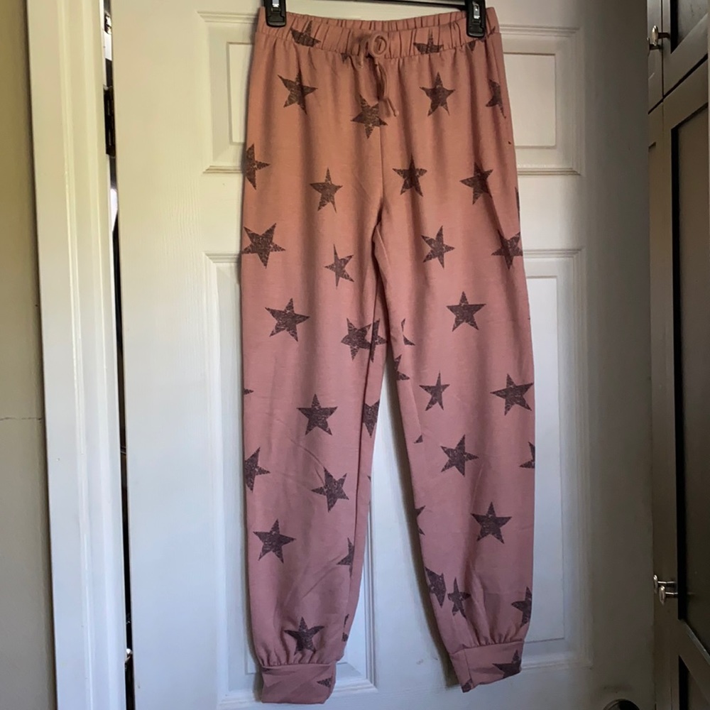 Lounge wear w style!